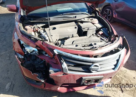 2015 Nissan Altima 2.5/2.5 S/2.5 Sl/2.5 Sv z USA, uszkodzony, nr VIN 1N4AL3AP0FC179355